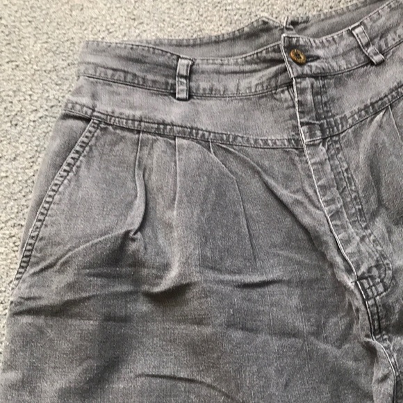 Vintage High Waisted shorts 12 - Picture 3 of 7